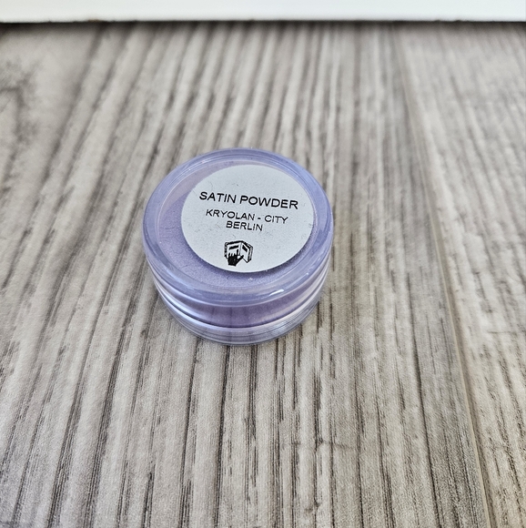 Kryolan Satin Powder Pigment in City Berlin - Picture 2 of 6